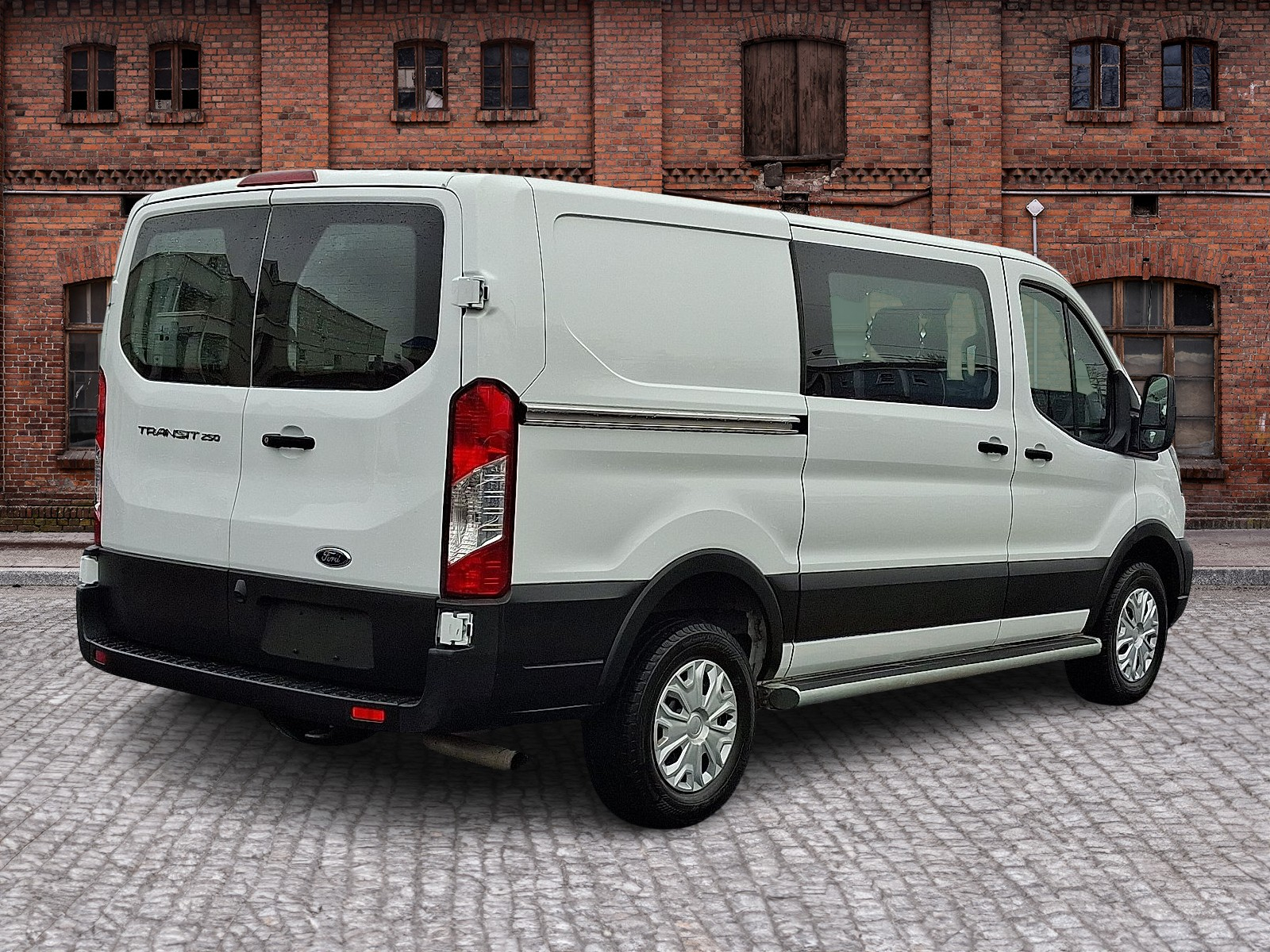 Used 2024 Ford Transit 250 Low Roof Empty Cargo Van - photo 4