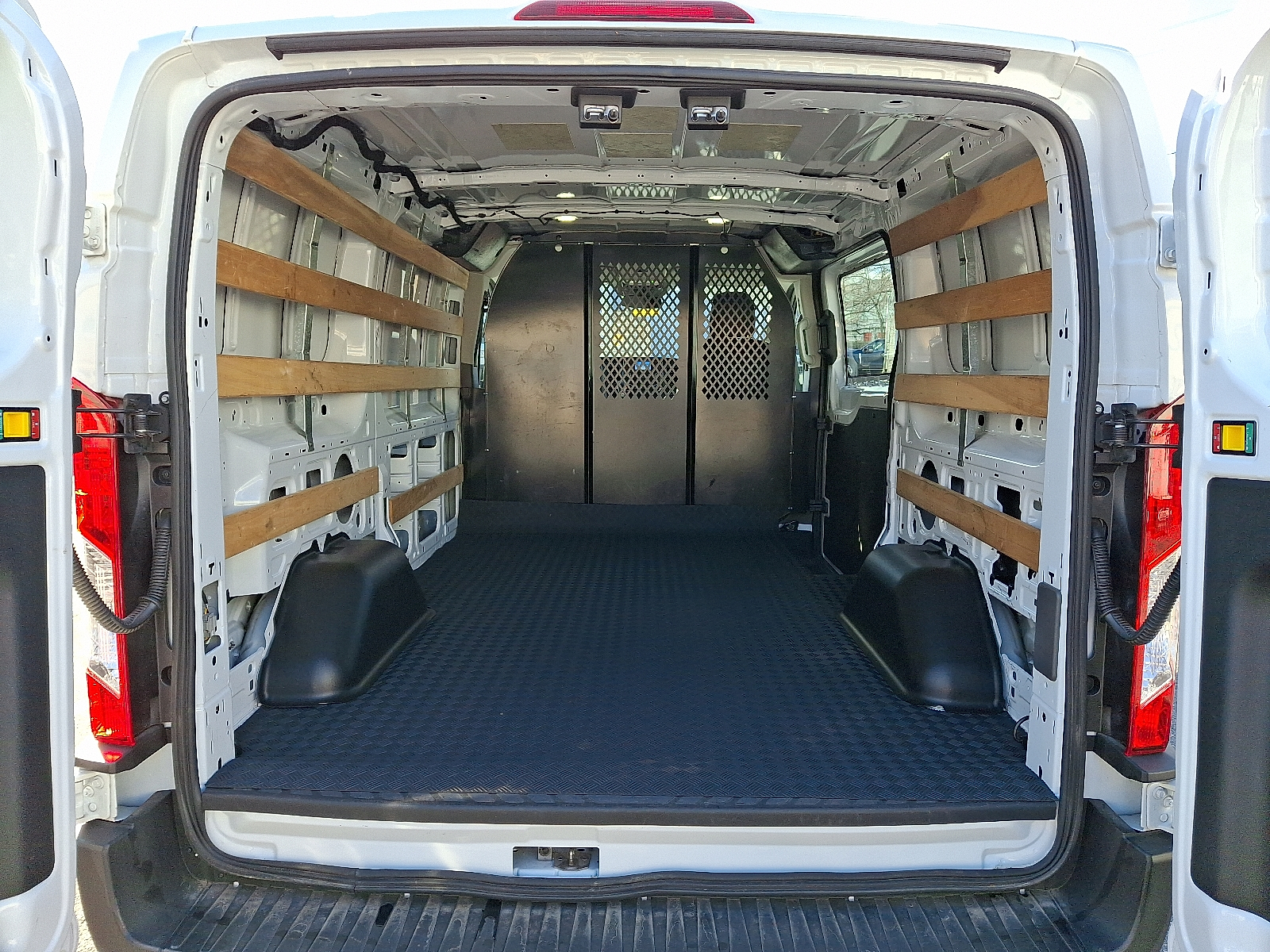 Used 2024 Ford Transit 250 Low Roof Empty Cargo Van - photo 22