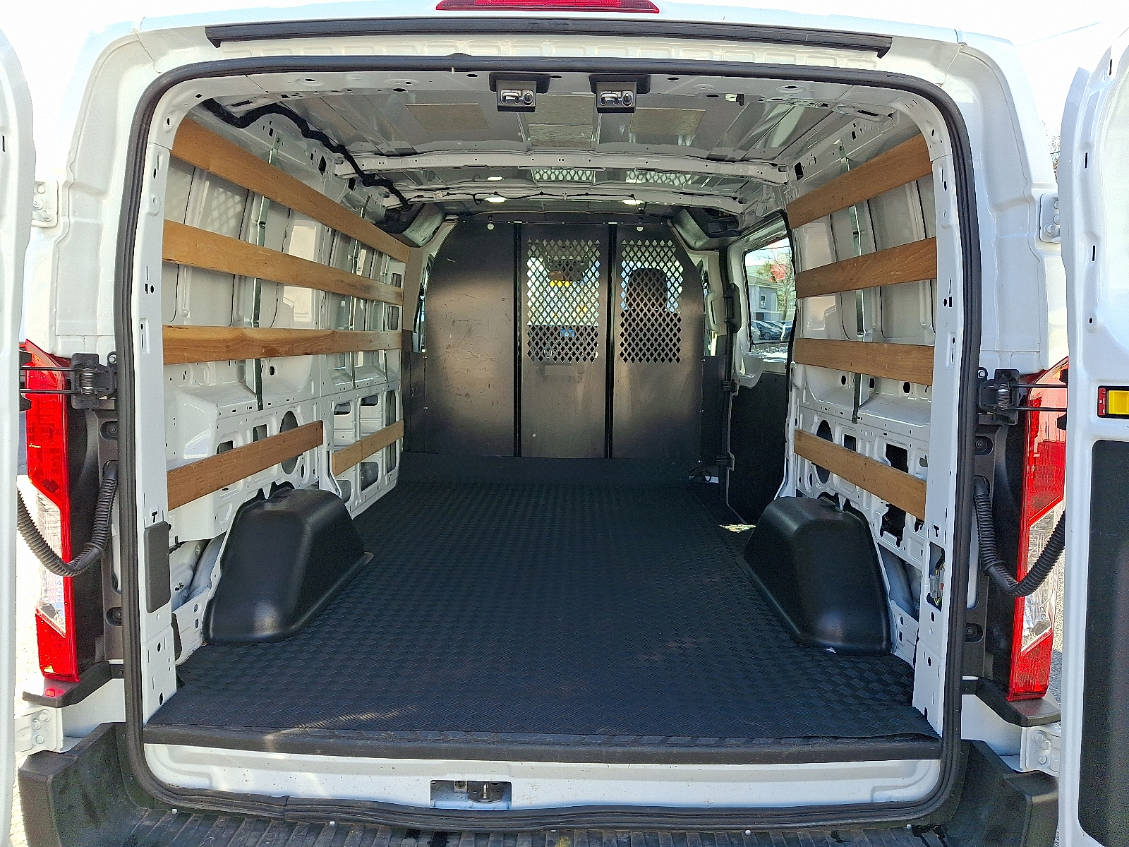 Used 2024 Ford Transit 250 Low Roof Empty Cargo Van - photo 22