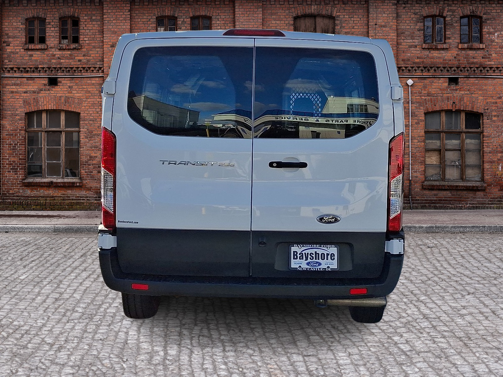 Used 2024 Ford Transit 250 - photo 1