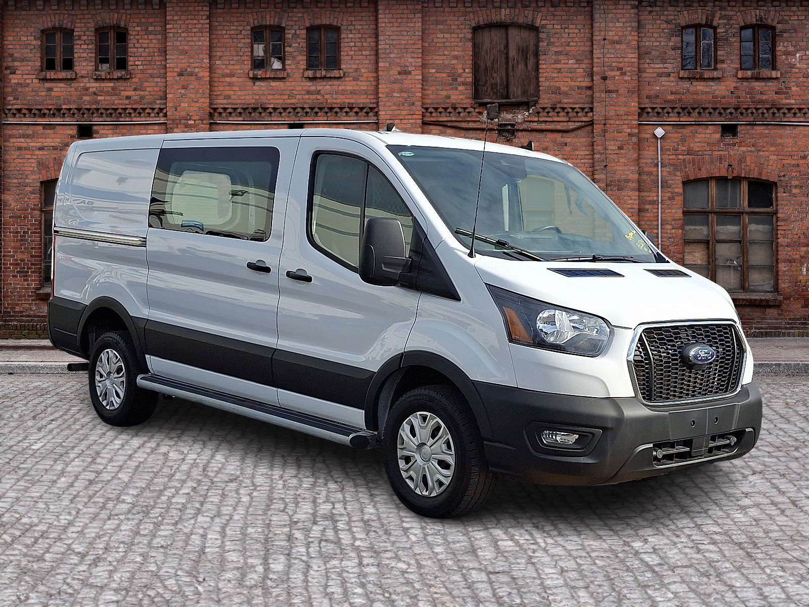 Used 2024 Ford Transit 250 Low Roof Empty Cargo Van - photo 3