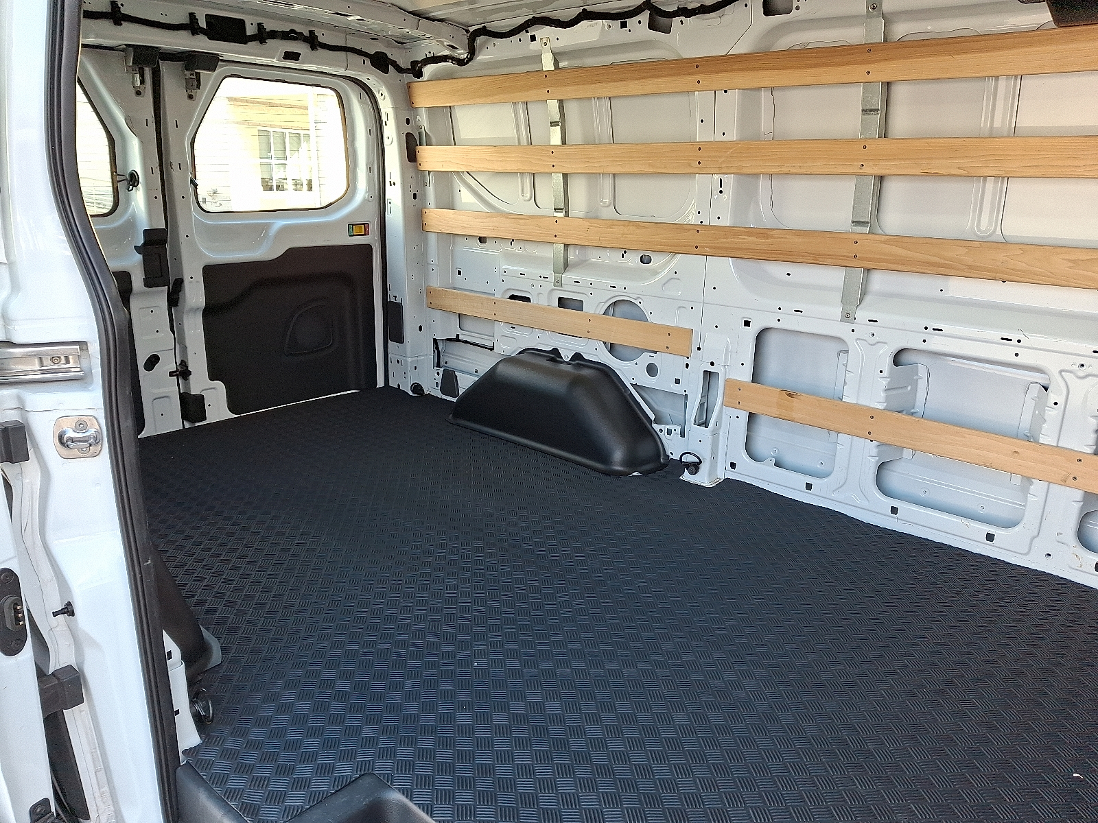 Used 2024 Ford Transit 250 Low Roof Empty Cargo Van - photo 26