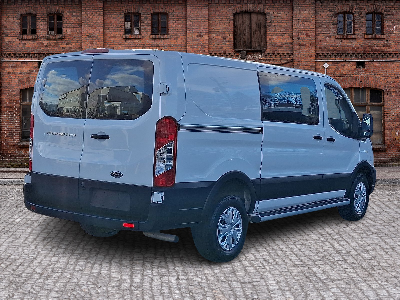 Used 2024 Ford Transit 250 Low Roof Empty Cargo Van - photo 30