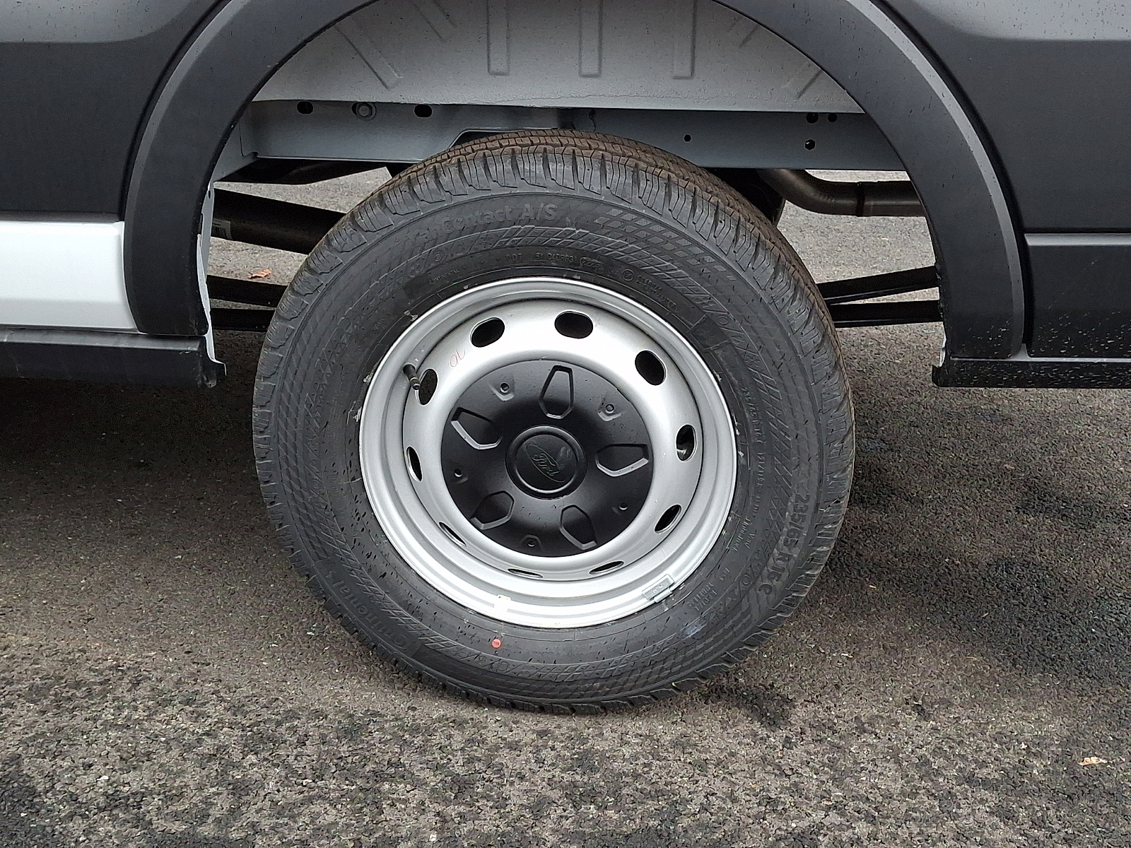 New 2026 Ford Transit 250 Medium Roof Empty Cargo Van - photo 5
