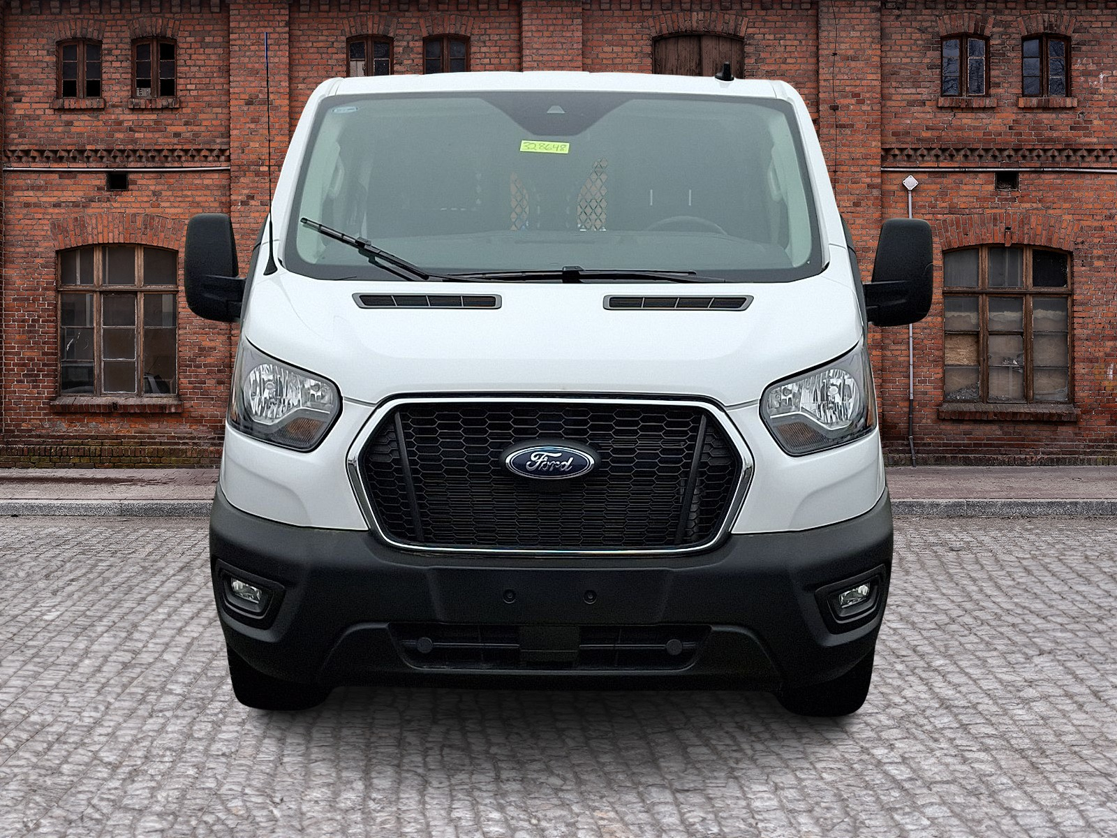 Used 2024 Ford Transit 250 - photo 2