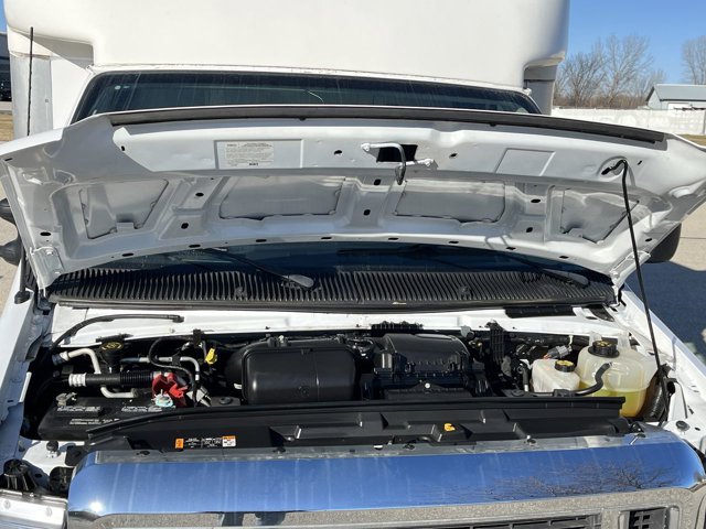 Used 2024 Ford E-350 Cutaway - photo 14
