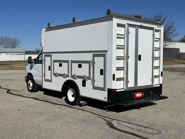 Used 2024 Ford E-350 Cutaway - photo 36
