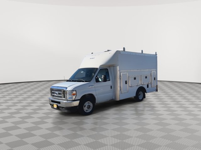 Used 2024 Ford E-350 Cutaway - photo 23