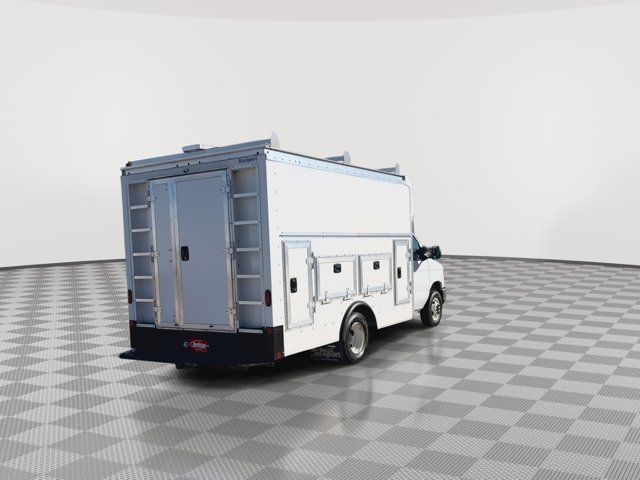 Used 2024 Ford E-350 Cutaway - photo 26
