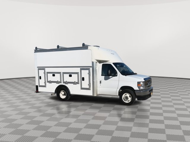 Used 2024 Ford E-350 Cutaway - photo 28