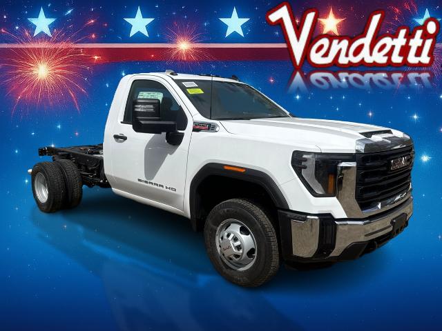 New 2026 GMC Sierra 3500 Regular Cab Cab Chassis - photo 3