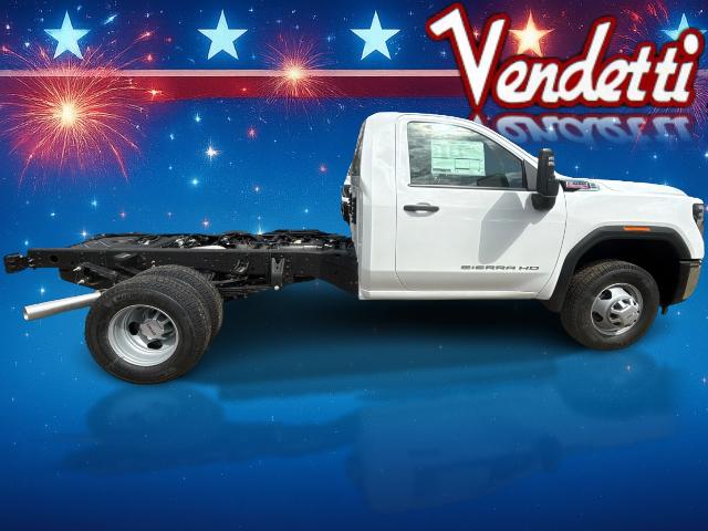 New 2026 GMC Sierra 3500 Regular Cab Cab Chassis - photo 4