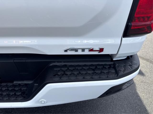 New 2026 GMC Canyon AT4 Crew Cab - photo 10