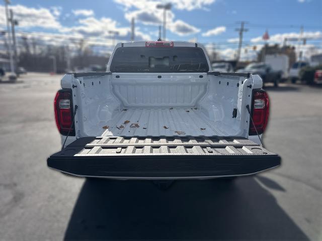 New 2026 GMC Canyon AT4 Crew Cab - photo 13
