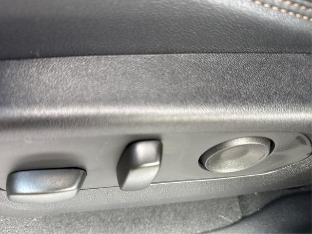 New 2026 GMC Canyon AT4 Crew Cab - photo 17