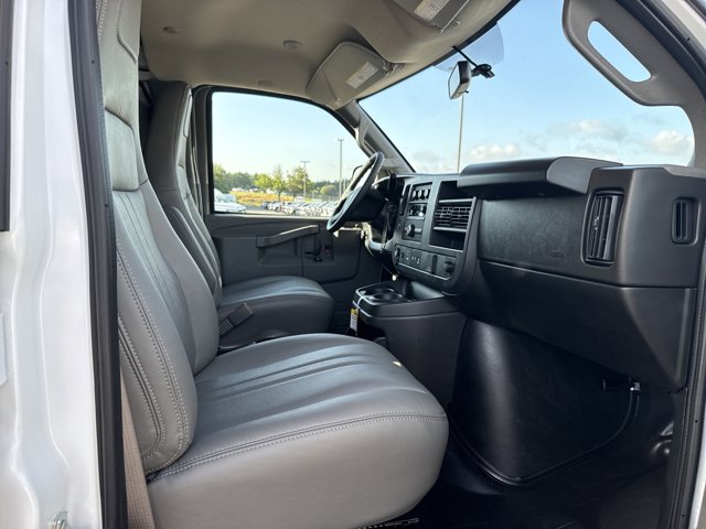 New 2025 GMC Savana 3500 Empty Cargo Van - photo 26