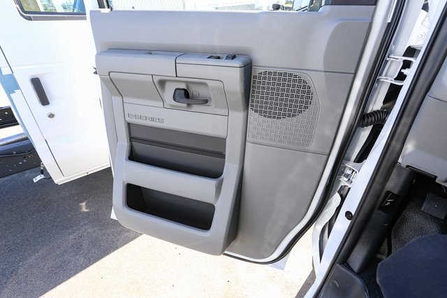 New 2026 Ford E-350 Cutaway - photo 26