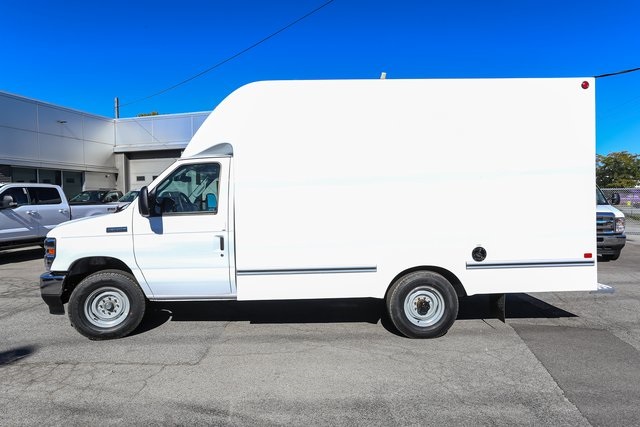 New 2026 Ford E-350 Cutaway - photo 6