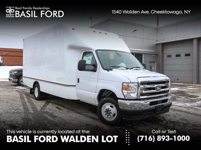 New 1996 Ford E-450 - photo 1