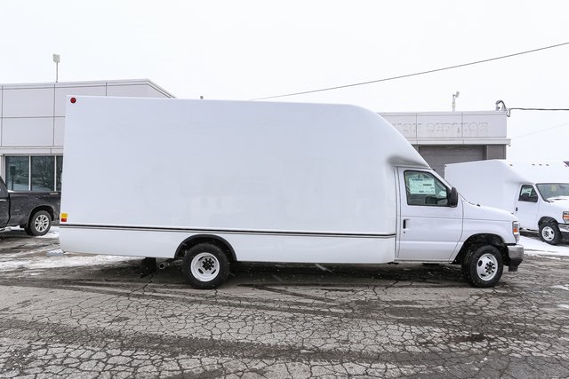 New 1996 Ford E-450 Cutaway - photo 12