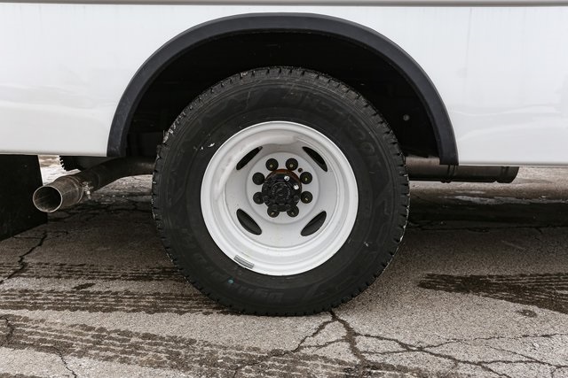 New 1996 Ford E-450 Cutaway - photo 14