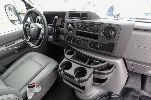 New 1996 Ford E-450 Cutaway - photo 16