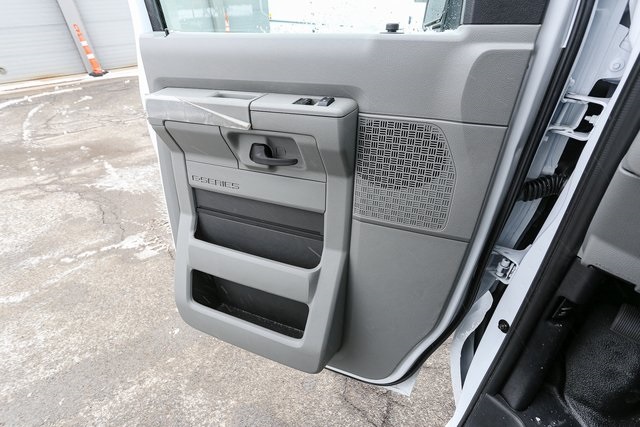 New 1996 Ford E-450 Cutaway - photo 26