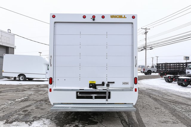 New 1996 Ford E-450 Cutaway - photo 9