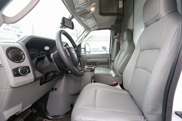 New 2026 Ford E-350 Cutaway - photo 30