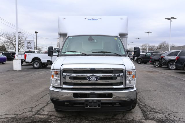 New 2026 Ford E-350 Cutaway - photo 4
