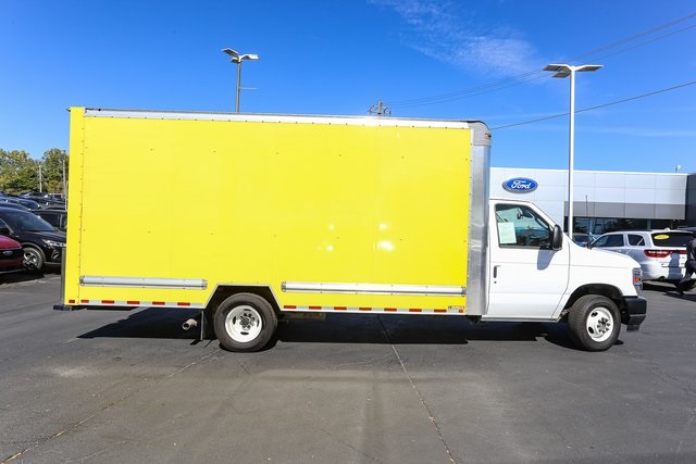 Used 2024 Ford E-350 Cutaway - photo 12