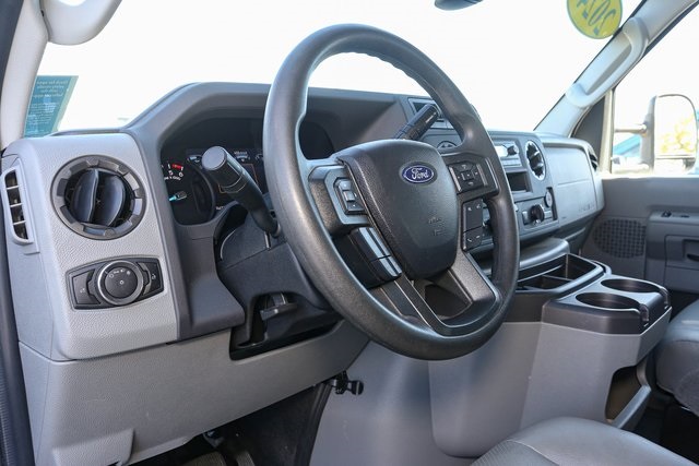 Used 2024 Ford E-350 Cutaway - photo 17