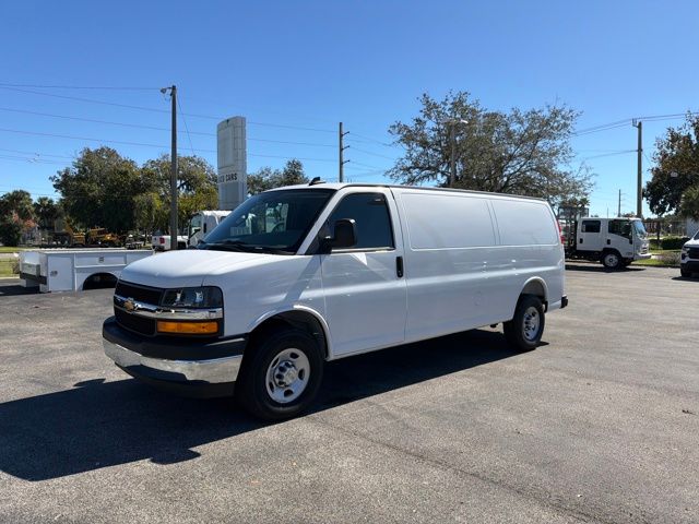New 2025 Chevrolet Express 2500 Empty Cargo Van - photo 4