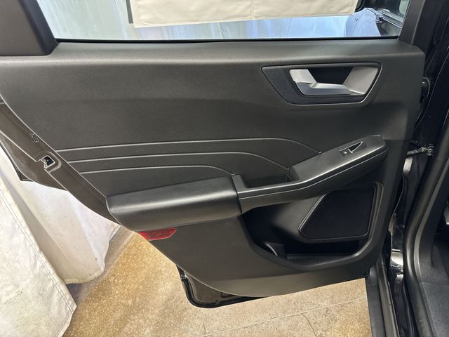 Used 2023 Ford Escape ST-Line - photo 22
