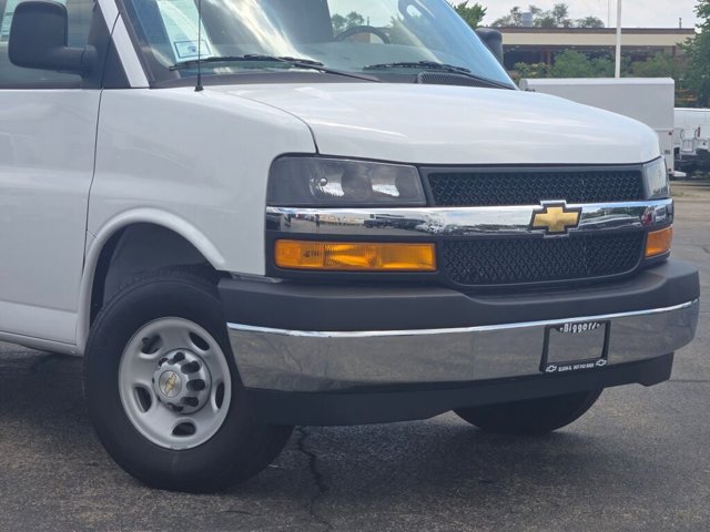 New 2025 Chevrolet Express 2500 - photo 2