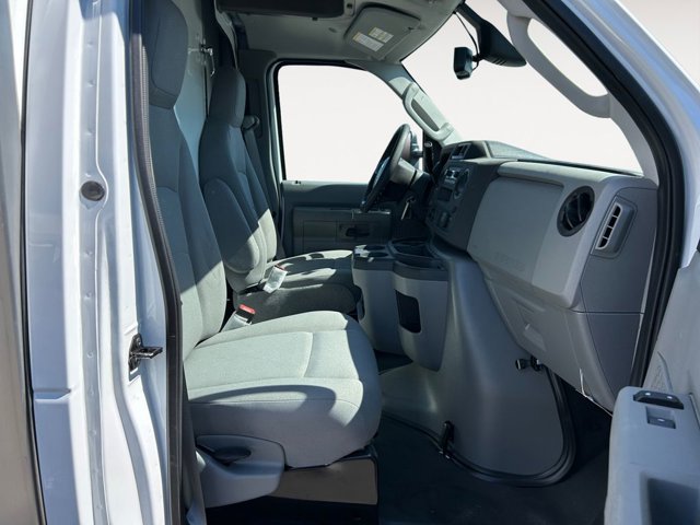 New 2026 Ford E-350 Cutaway - photo 5