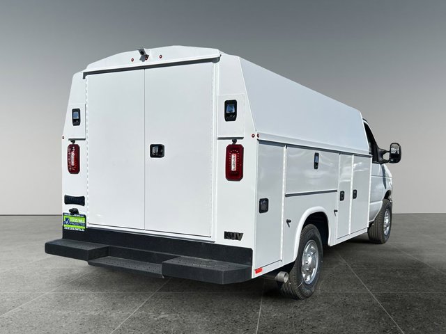 New 2026 Ford E-350 Cutaway - photo 6