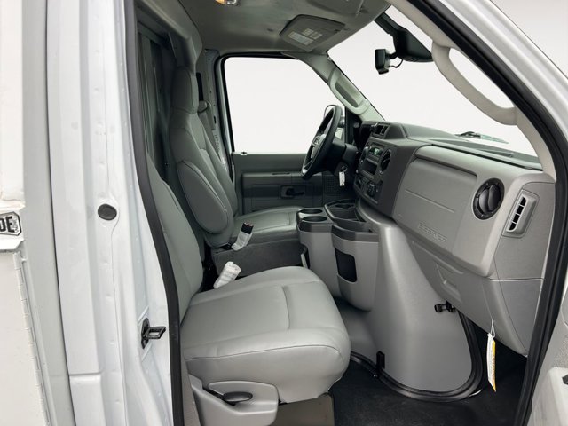 New 2026 Ford E-350 Cutaway - photo 8