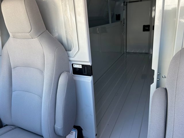 New 2026 Ford E-350 Cutaway - photo 19