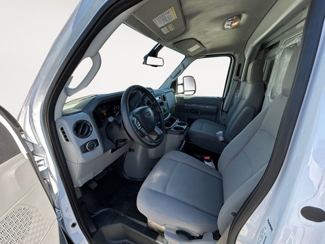 New 2026 Ford E-350 Cutaway - photo 9