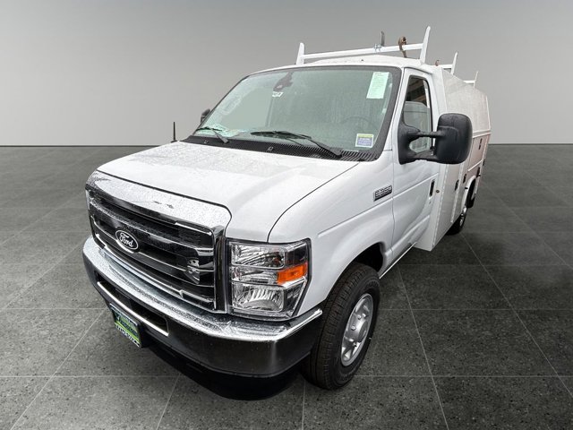 New 2026 Ford E-350 - photo 2