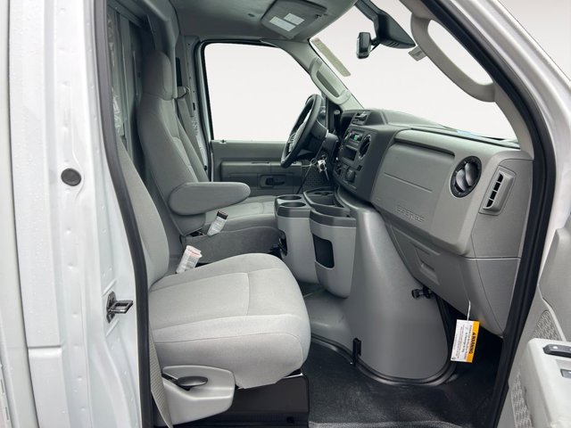New 2026 Ford E-350 Cutaway - photo 6