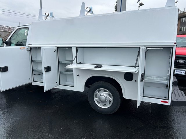 New 2026 Ford E-350 Cutaway - photo 13
