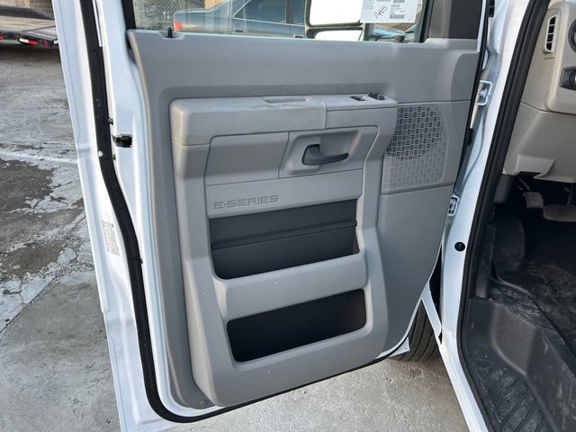 New 2026 Ford E-350 Cutaway - photo 14