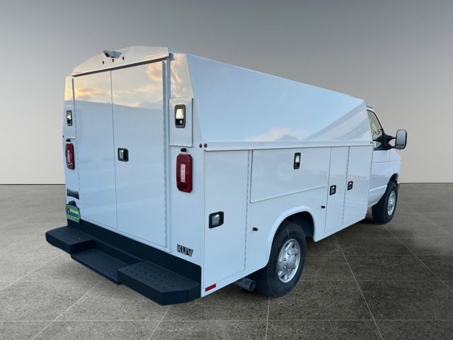 New 2026 Ford E-350 Cutaway - photo 5