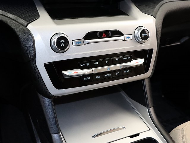 Used 2023 Ford Explorer Base - photo 16
