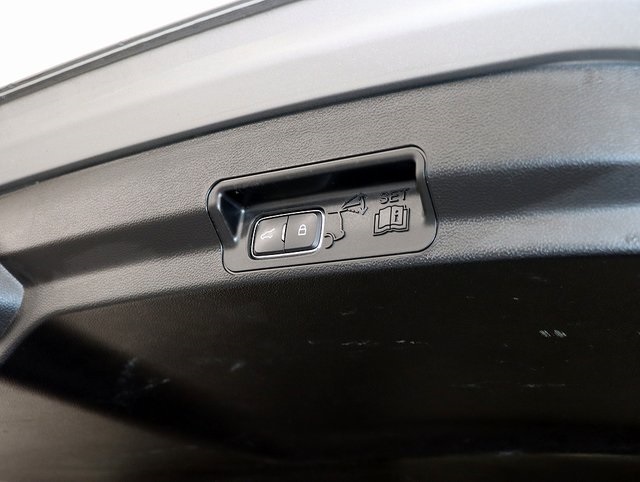 Used 2023 Ford Explorer Base - photo 25