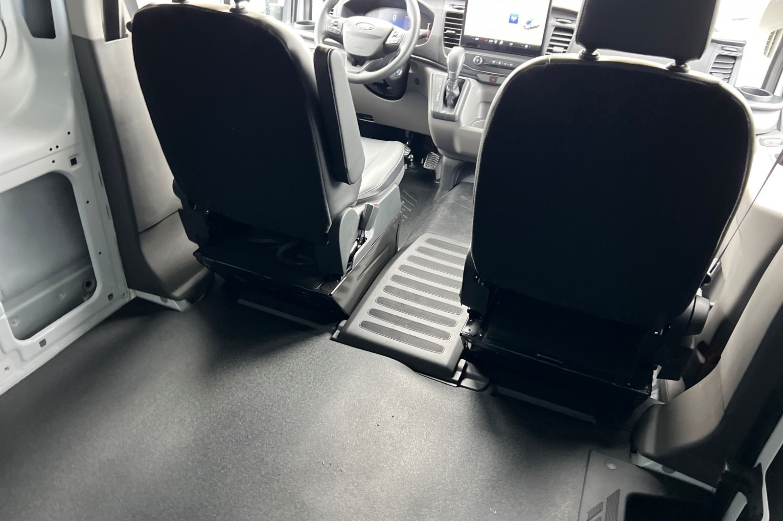 New 2026 Ford Transit 250 Low Roof Empty Cargo Van - photo 4