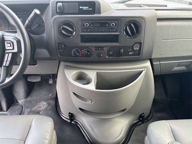 Used 2022 Ford E-350 Cutaway - photo 14