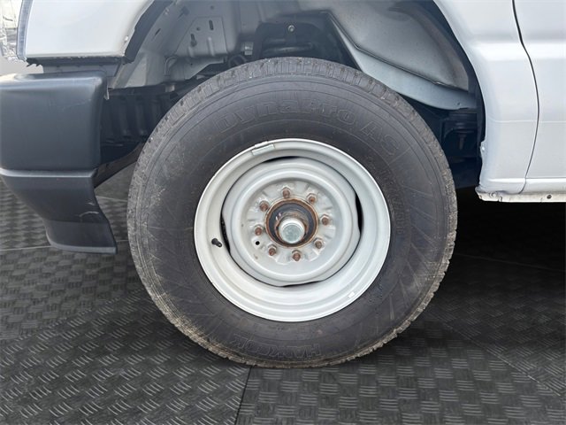 Used 2022 Ford E-350 Cutaway - photo 17